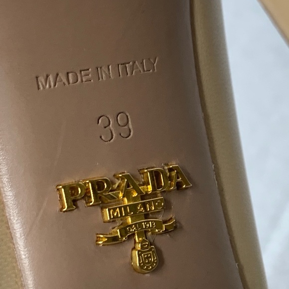 Prada Nappa leather pointed pumps heels size 9 - Picture 9 of 9